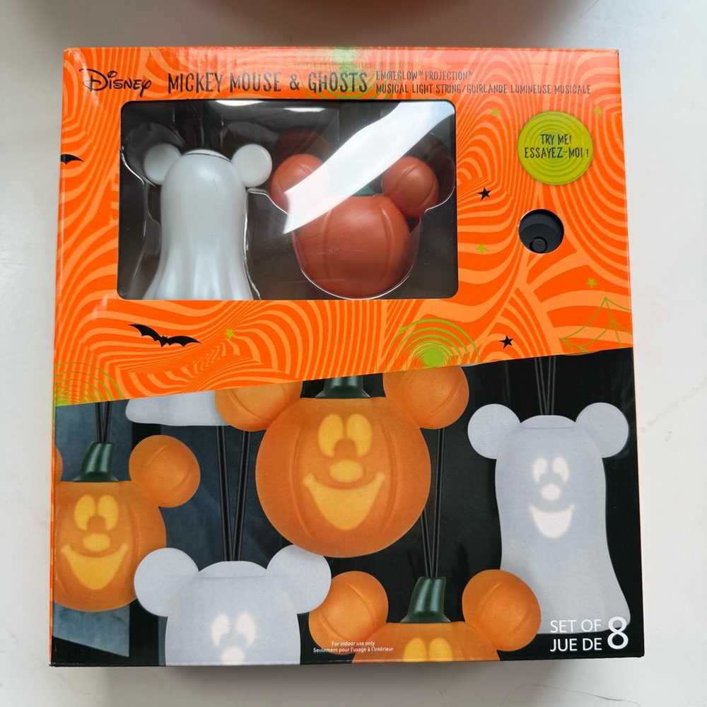 New Disney Halloween Mickey Mouse Pumpkin Ghost Musical Lights/Monster Mash